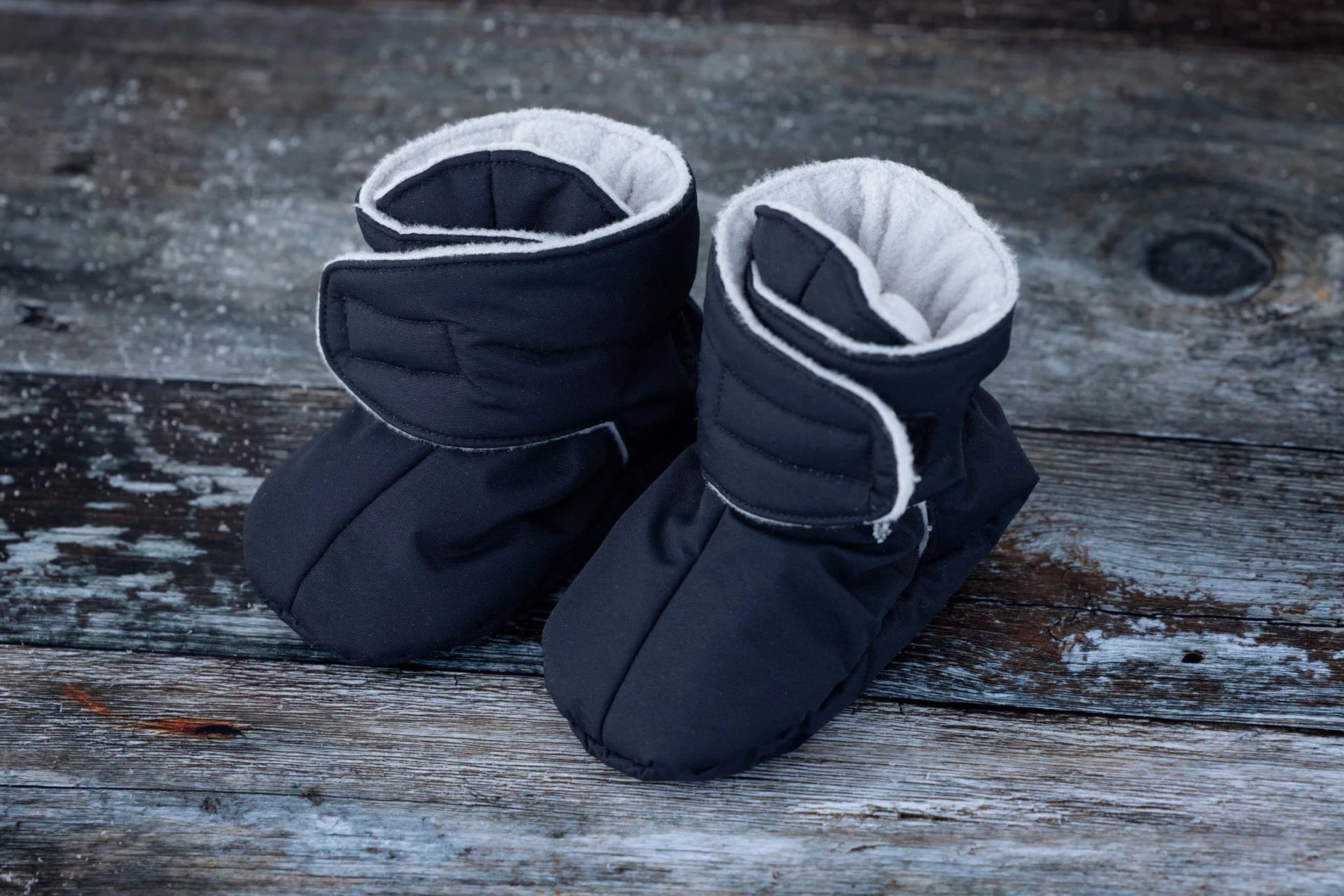 Voksi Baby Booties - Black