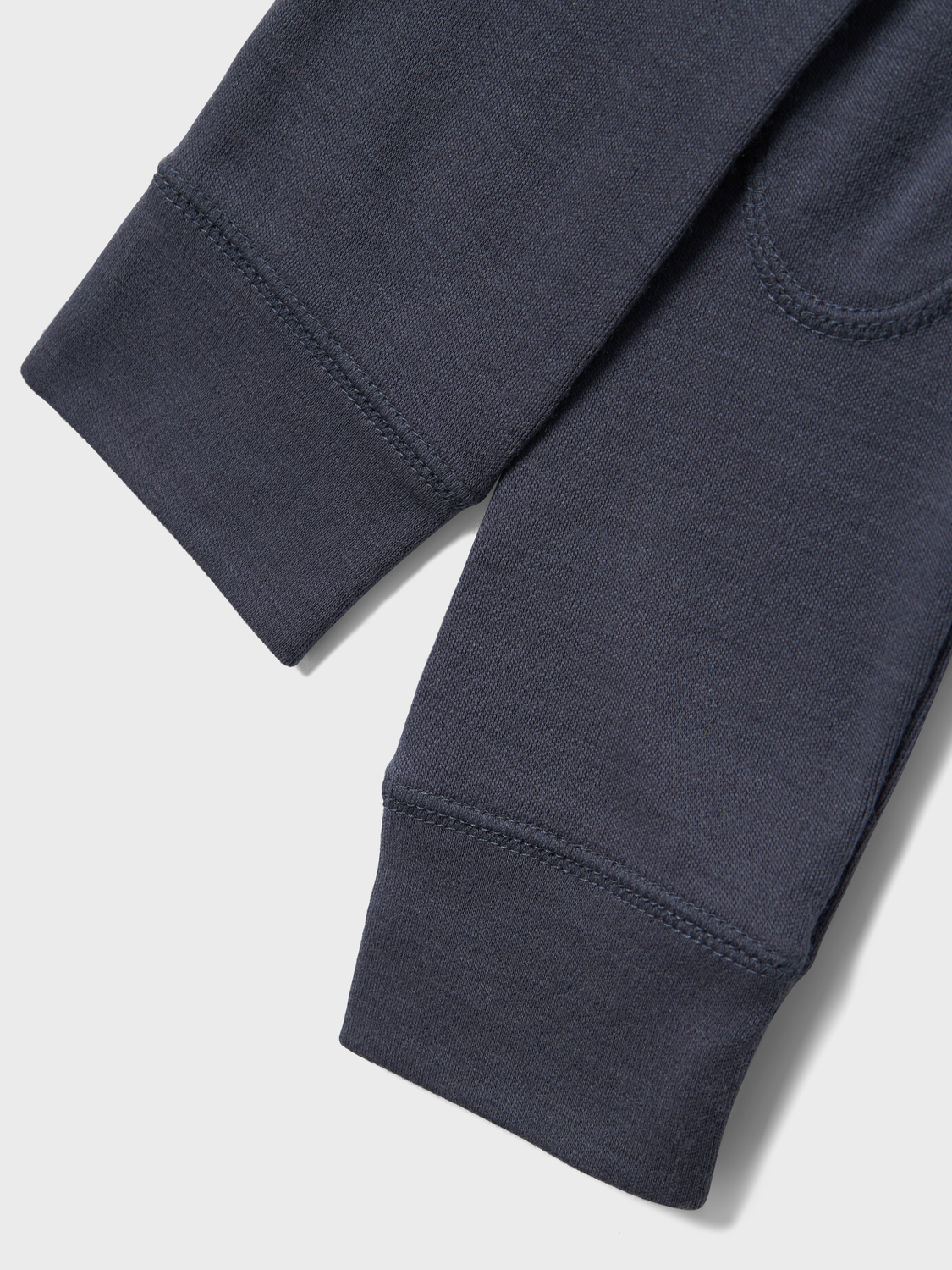 model_shot-front_full