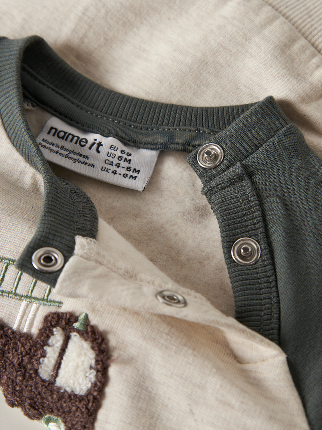 model_shot-front_full