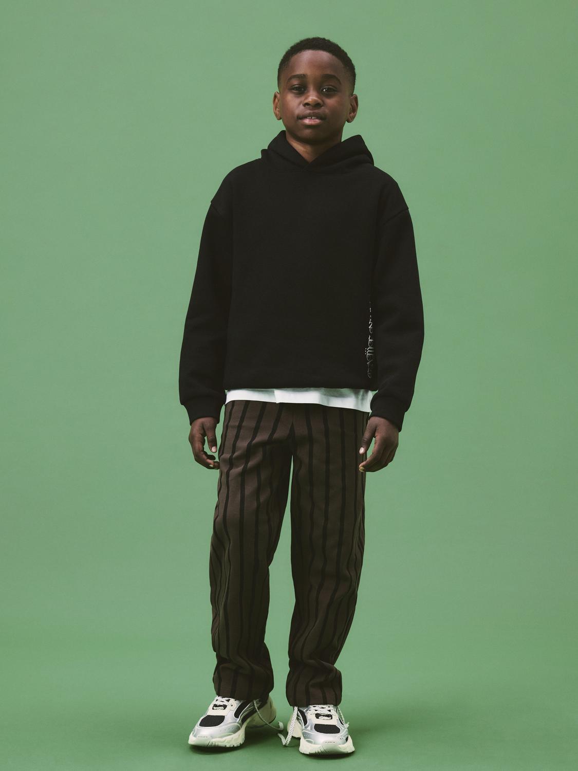 model_shot-detail