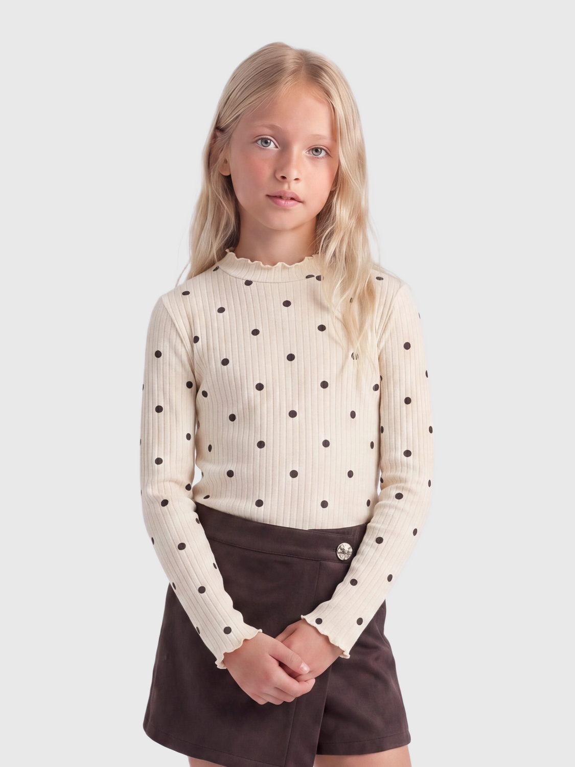 model_shot-front